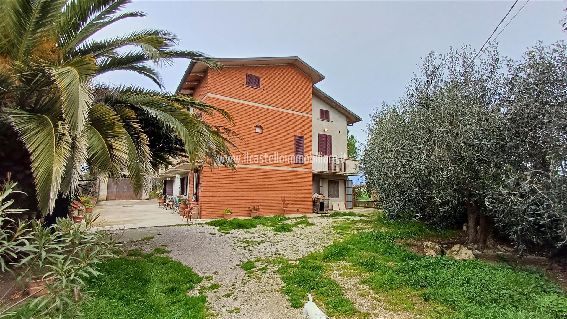 Villa in vendita a Castiglione Del Lago (PG)