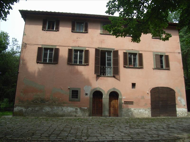 villa a Castelfranco Piandiscò 1100 metri quadri