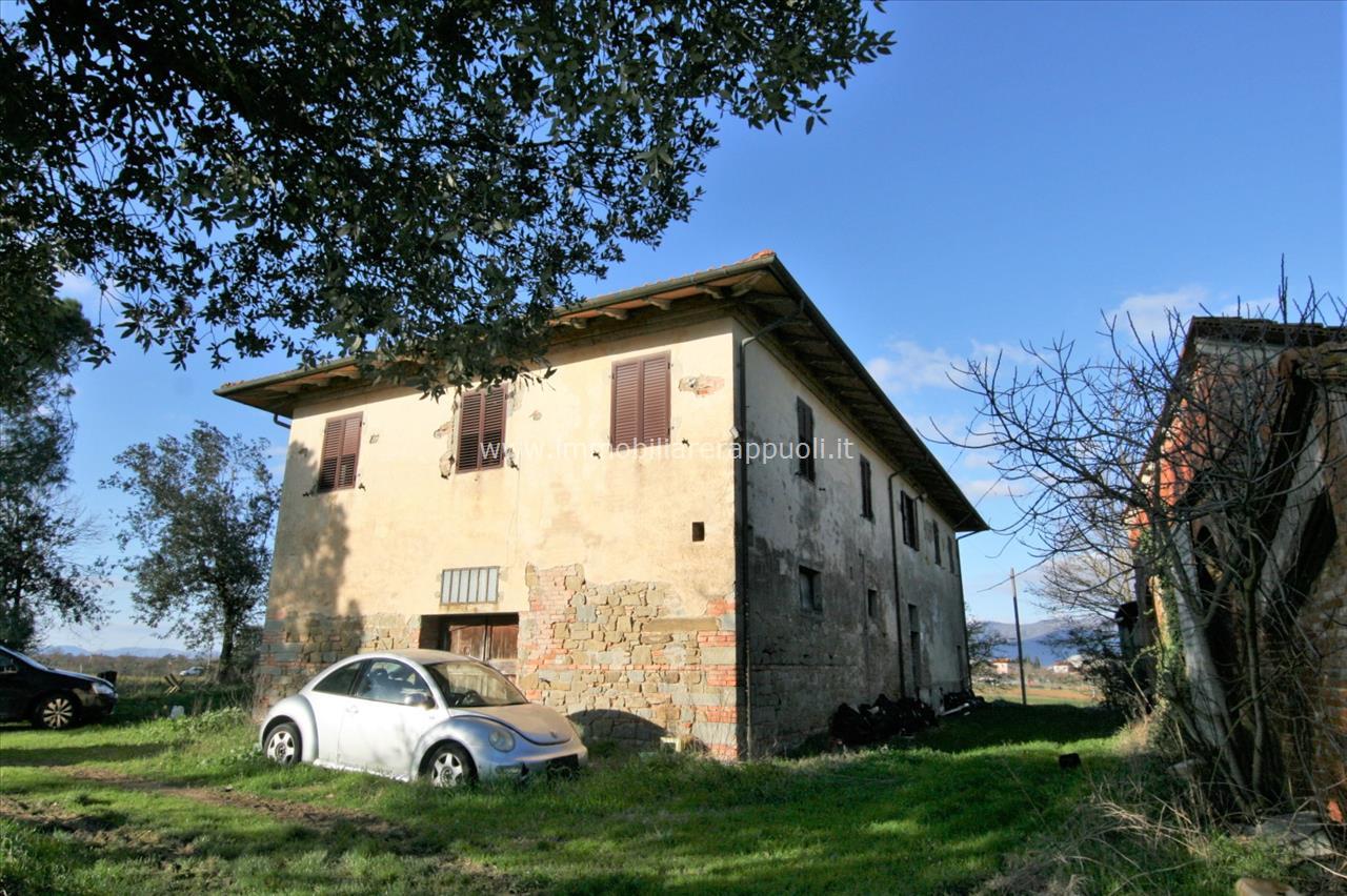 rustico casale a Castiglion Fiorentino 477 metri quadri