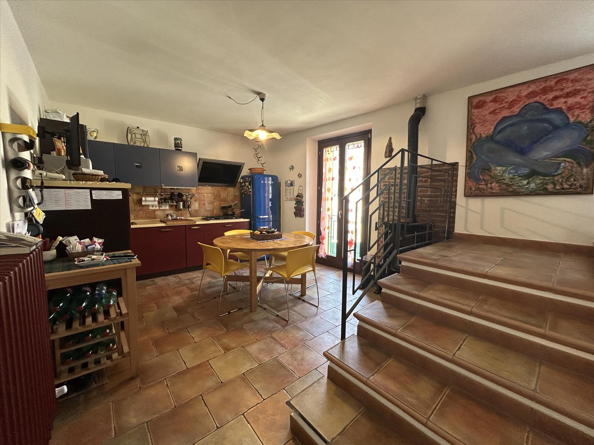Porzione di casa in vendita a Macchie, Castiglione Del Lago (PG)